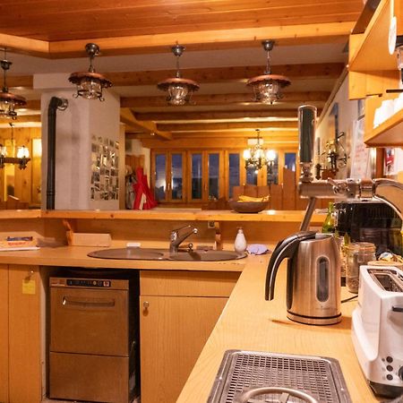 Petit Velan - Coworking & Coliving Vandrehjem Bourg-Saint-Pierre Eksteriør billede