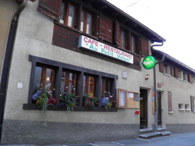 Petit Velan - Coworking & Coliving Vandrehjem Bourg-Saint-Pierre Eksteriør billede