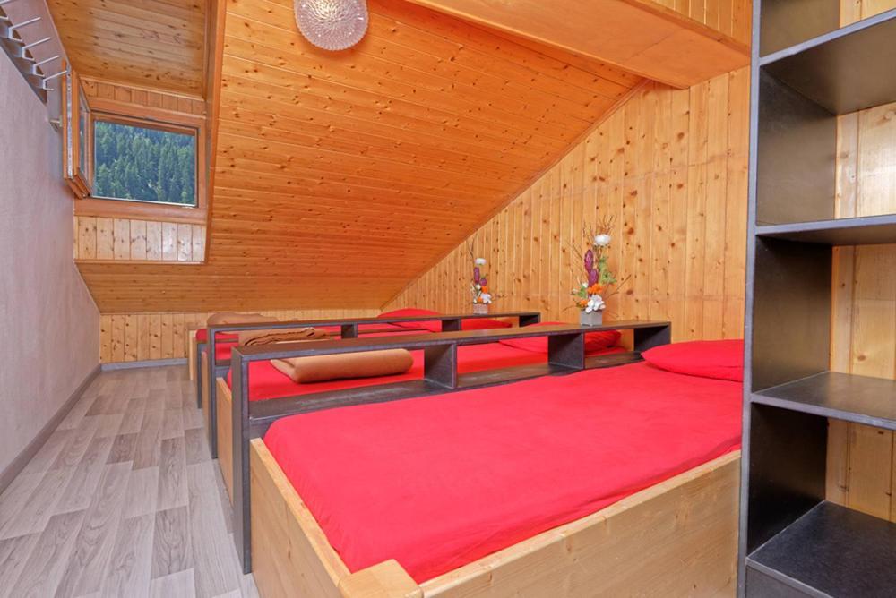 Petit Velan - Coworking & Coliving Vandrehjem Bourg-Saint-Pierre Eksteriør billede
