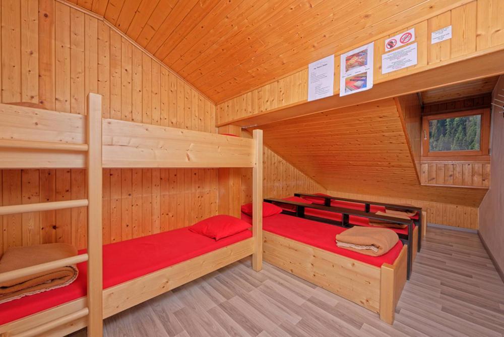 Petit Velan - Coworking & Coliving Vandrehjem Bourg-Saint-Pierre Eksteriør billede