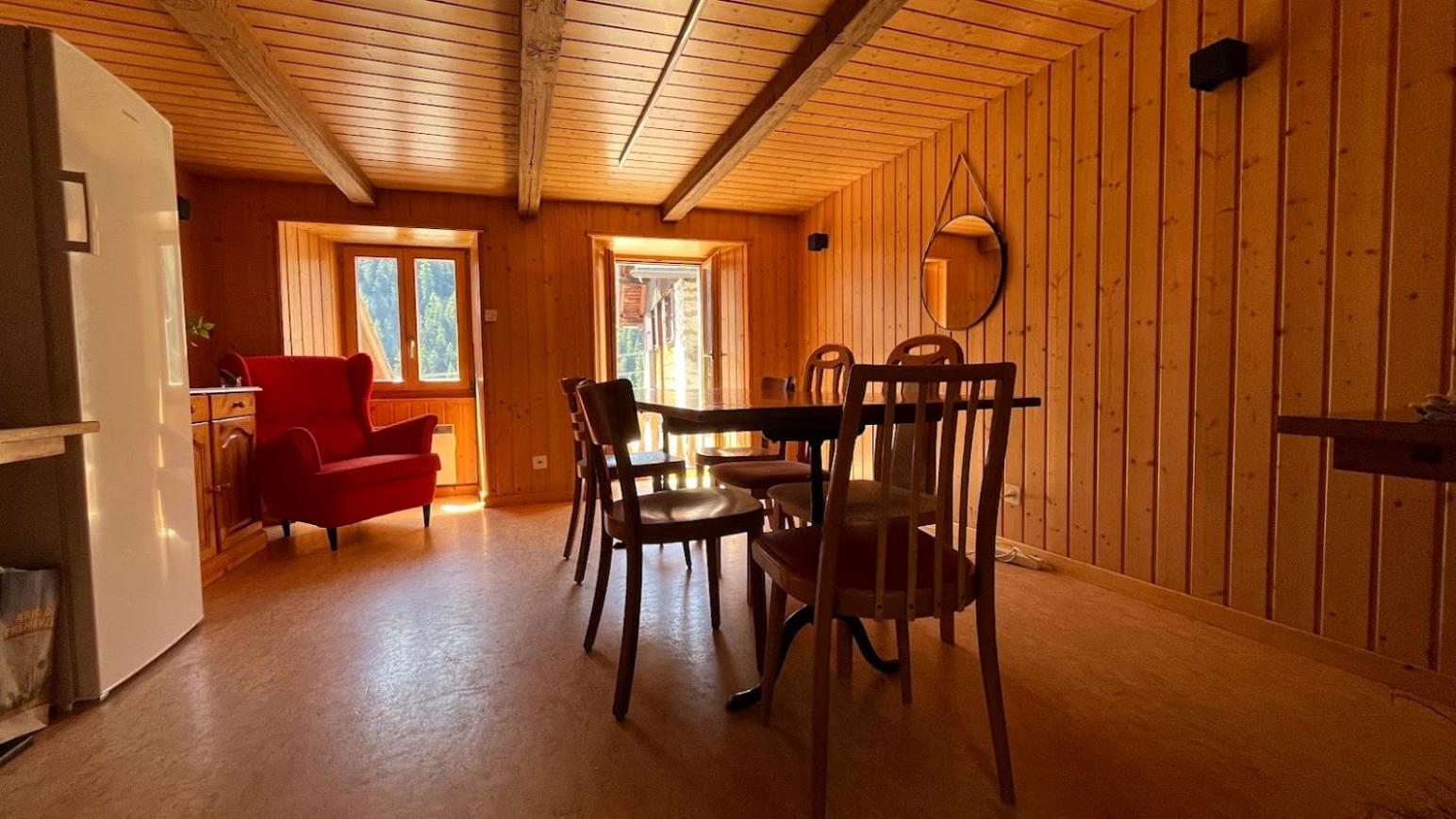 Petit Velan - Coworking & Coliving Vandrehjem Bourg-Saint-Pierre Eksteriør billede
