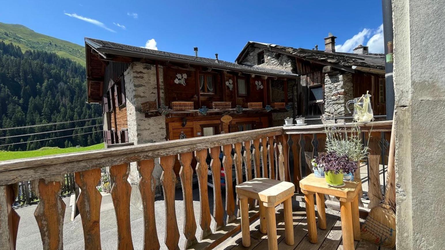 Petit Velan - Coworking & Coliving Vandrehjem Bourg-Saint-Pierre Eksteriør billede